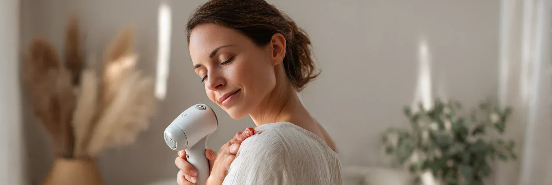 can i use vibrating massager on back while pregnant Can I Use a Massage Gun While Pregnant?